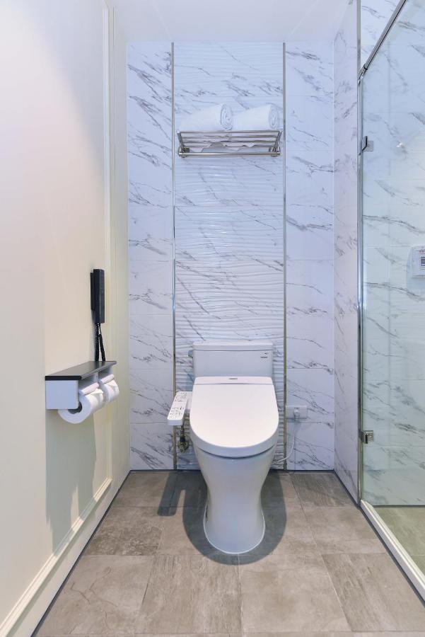 Fullon Poshtel - Shuili Hotel Bagian luar foto