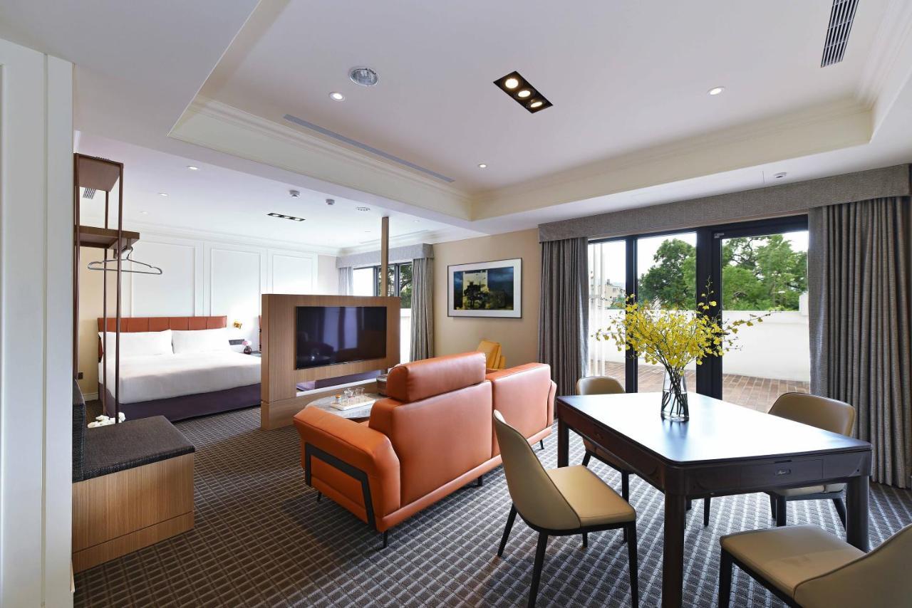 Fullon Poshtel - Shuili Hotel Bagian luar foto