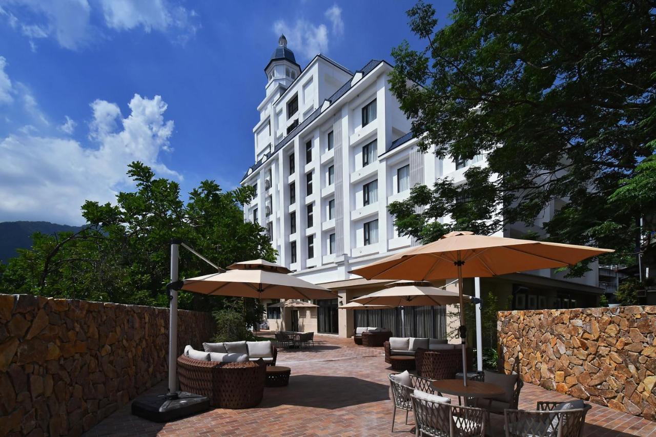 Fullon Poshtel - Shuili Hotel Bagian luar foto