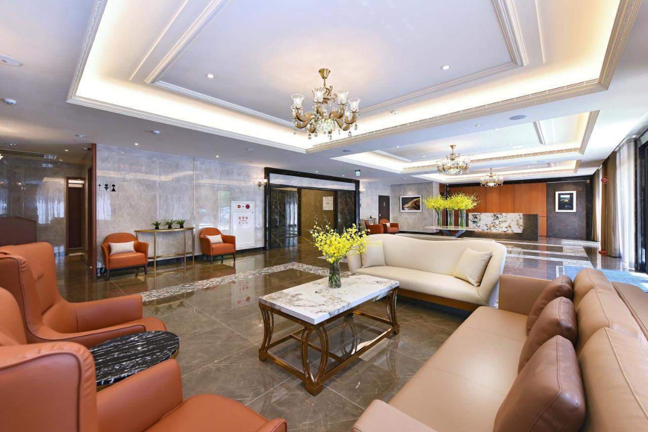 Fullon Poshtel - Shuili Hotel Bagian luar foto